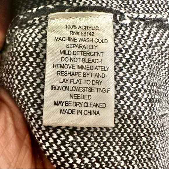 LONDON TIMES Fit and Flare Sweater Dress Size Large. NWOT. - Picture 5 of 6